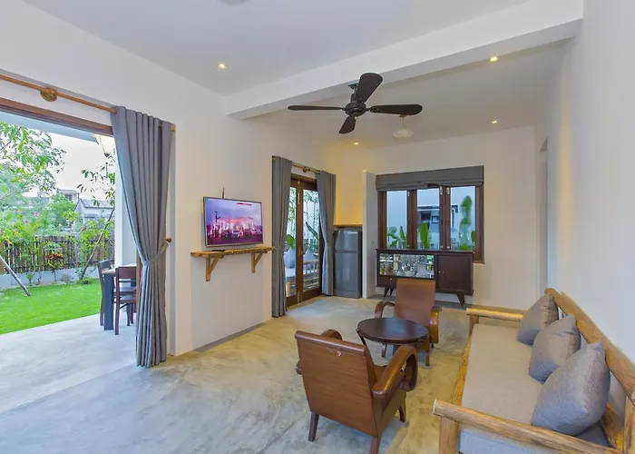 Vina Beach Pool Villas